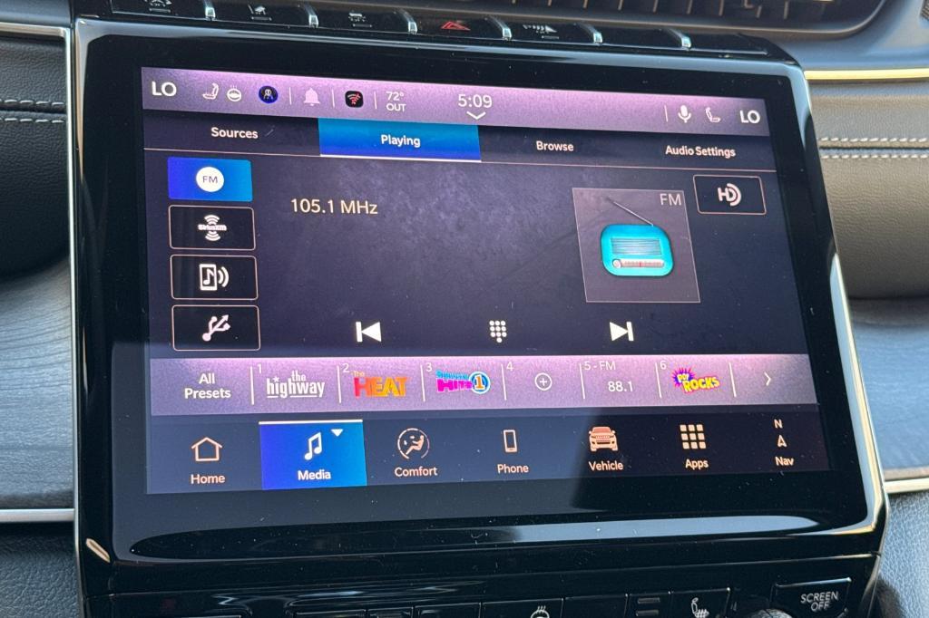 new 2025 Jeep Grand Cherokee car, priced at $50,010