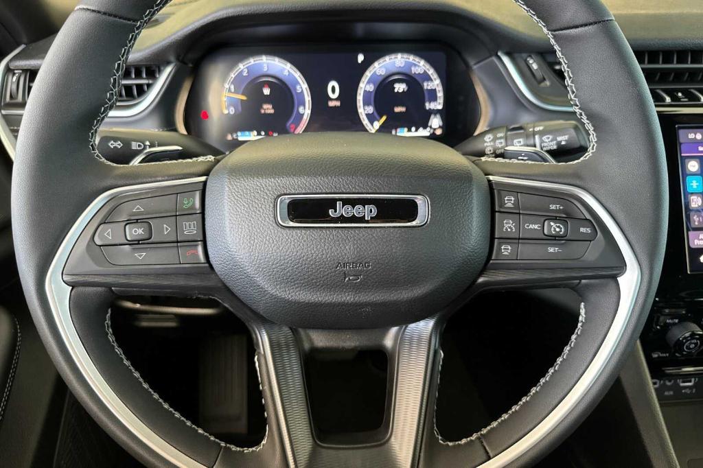 new 2025 Jeep Grand Cherokee car, priced at $48,275