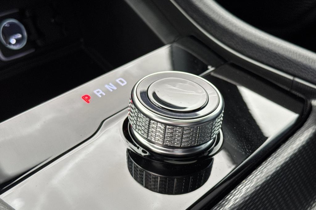 new 2026 Jeep Grand Cherokee car, priced at $45,080