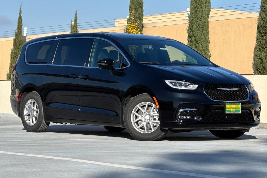 new 2026 Chrysler Pacifica car, priced at $45,640