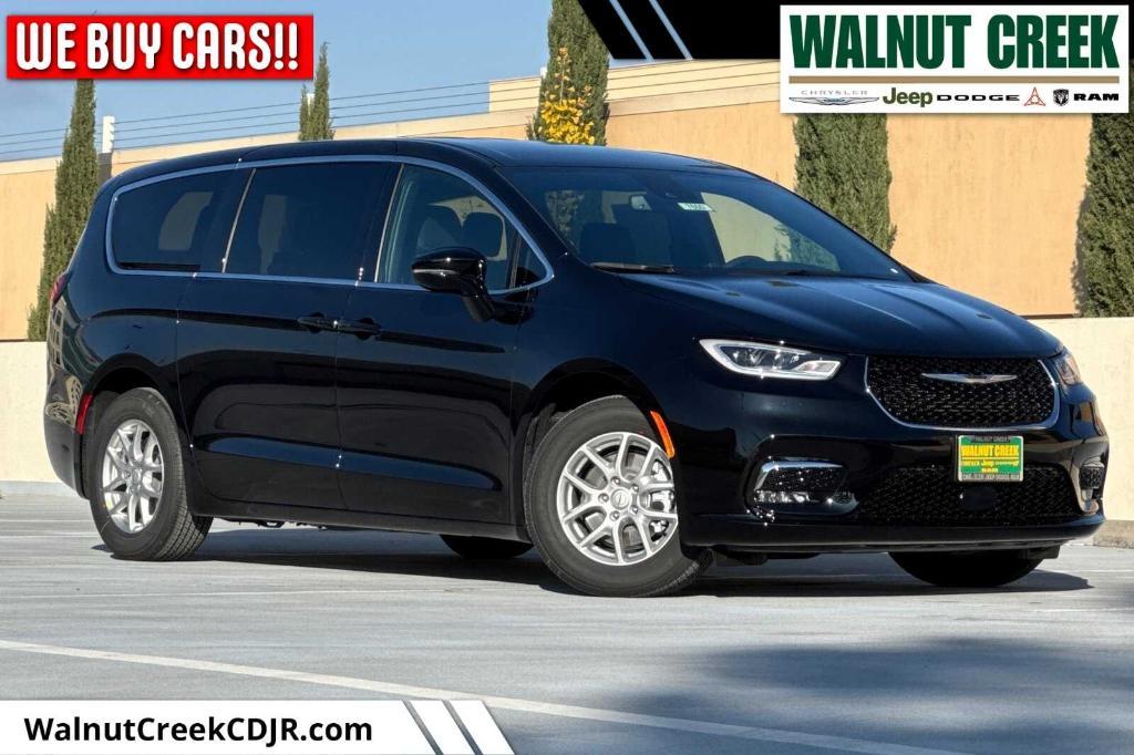 new 2026 Chrysler Pacifica car, priced at $45,640