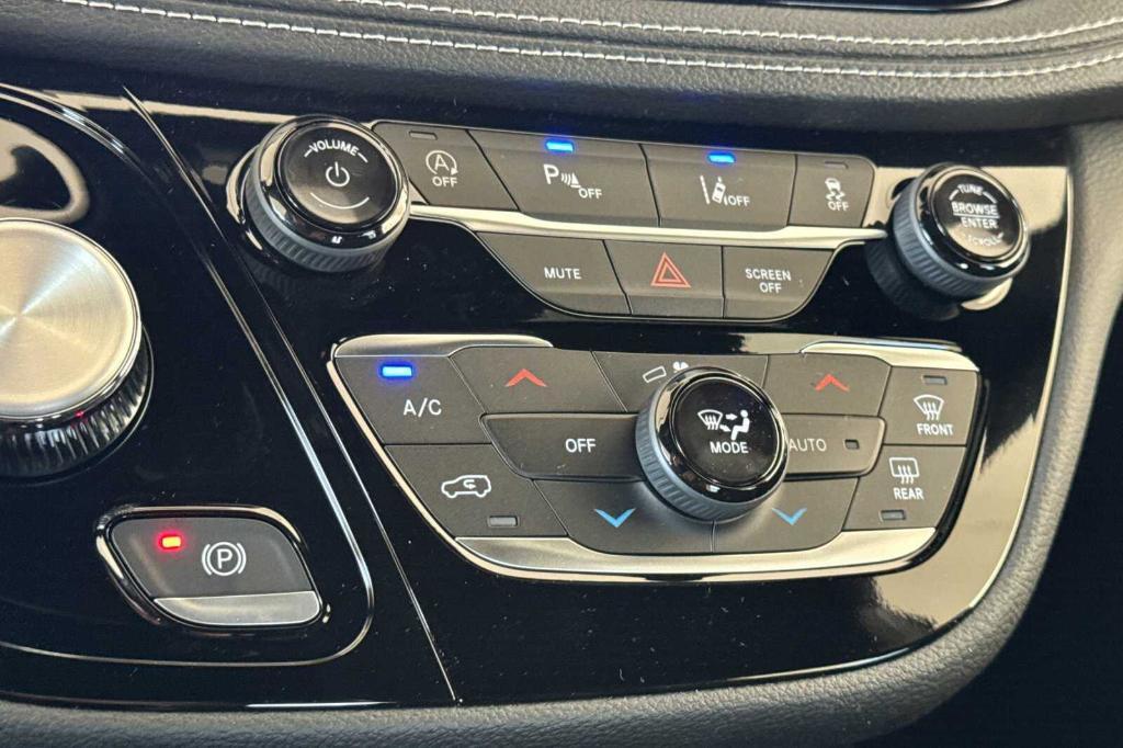 new 2026 Chrysler Pacifica car, priced at $45,640