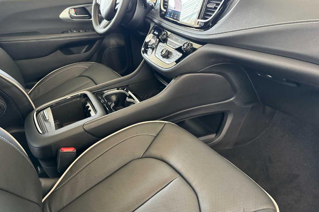 new 2026 Chrysler Pacifica car, priced at $57,735