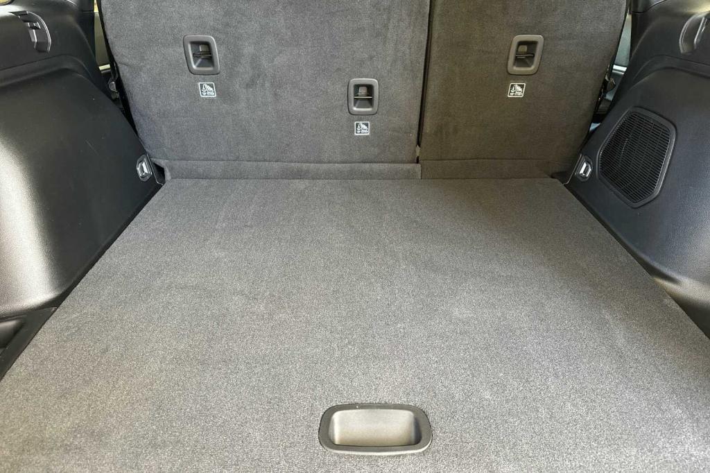 new 2026 Jeep Grand Cherokee car, priced at $49,985