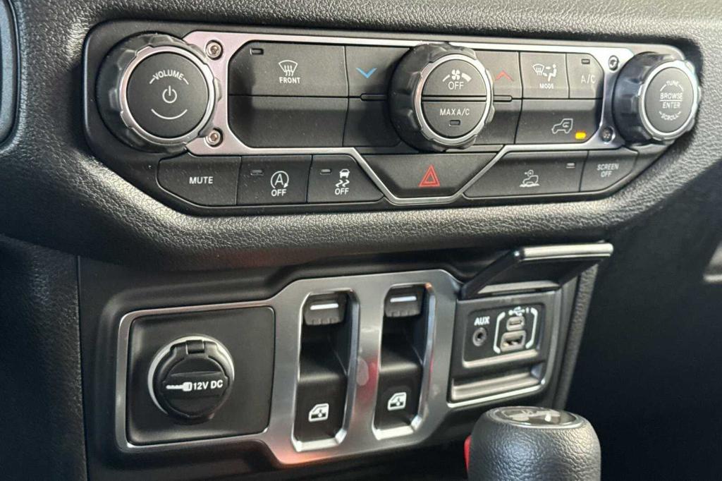 new 2026 Jeep Wrangler car, priced at $41,140