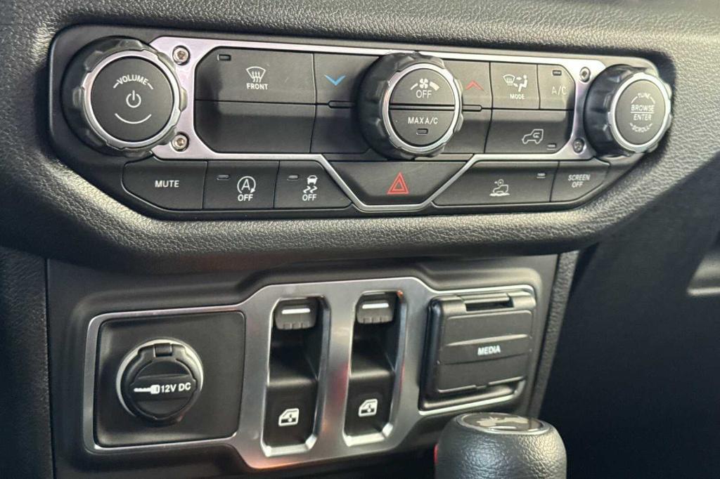 new 2026 Jeep Wrangler car, priced at $41,140