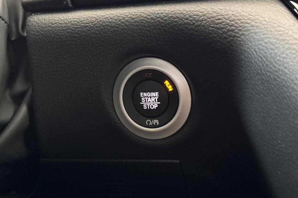 new 2026 Chrysler Pacifica car, priced at $47,865