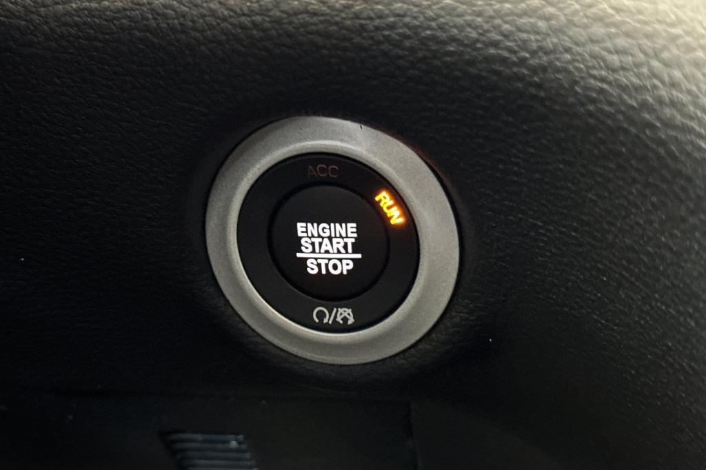 new 2025 Chrysler Pacifica car, priced at $48,535