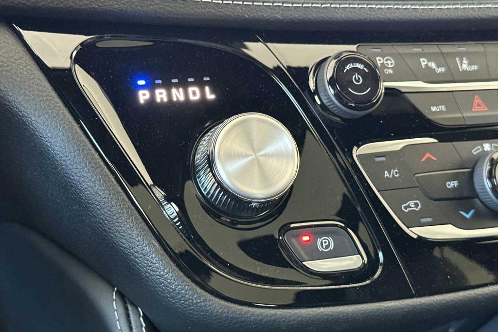 new 2025 Chrysler Pacifica car, priced at $48,535