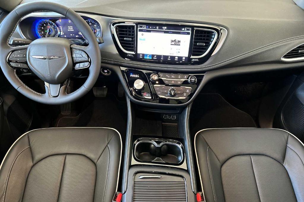new 2025 Chrysler Pacifica car, priced at $48,535