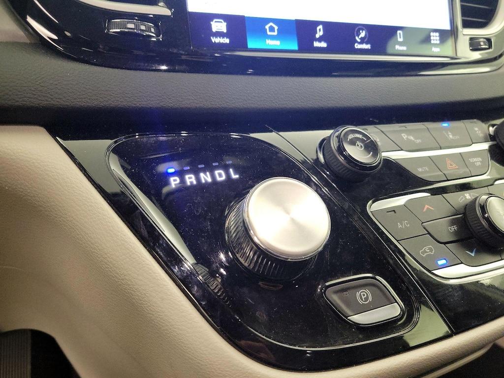 2024 Silver Chrysler Pacifica