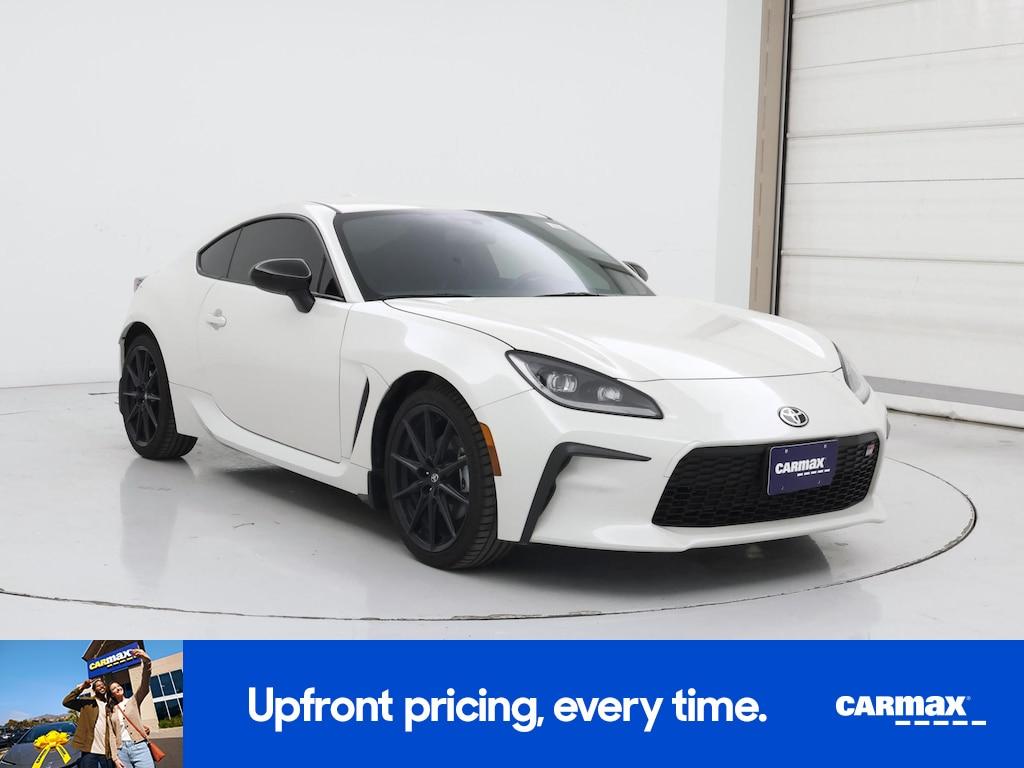 used 2025 Toyota GR86 car, priced at $35,998
