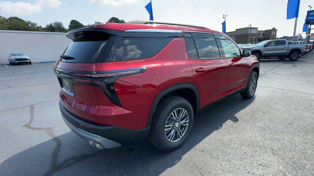new 2026 Chevrolet Traverse car, priced at $40,400