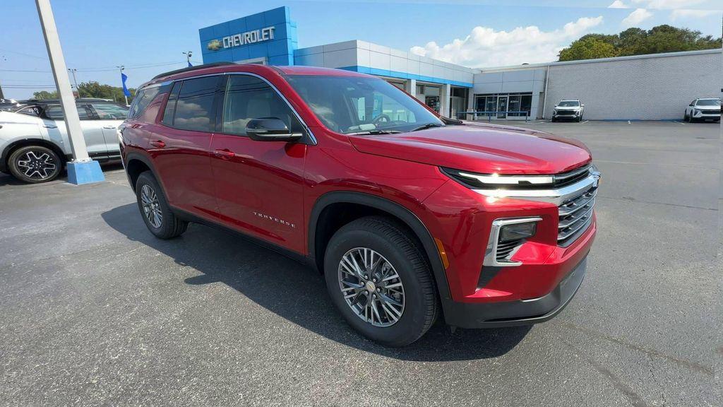new 2026 Chevrolet Traverse car, priced at $40,400