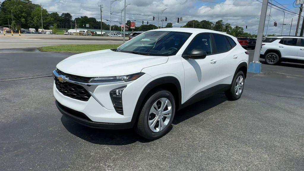 new 2026 Chevrolet Trax car, priced at $22,931