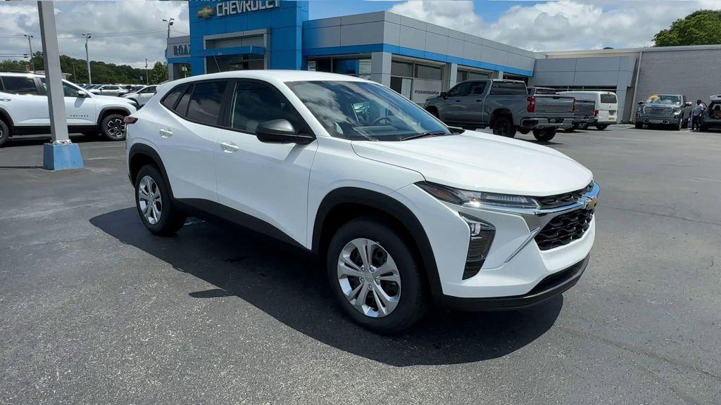 new 2026 Chevrolet Trax car, priced at $22,931
