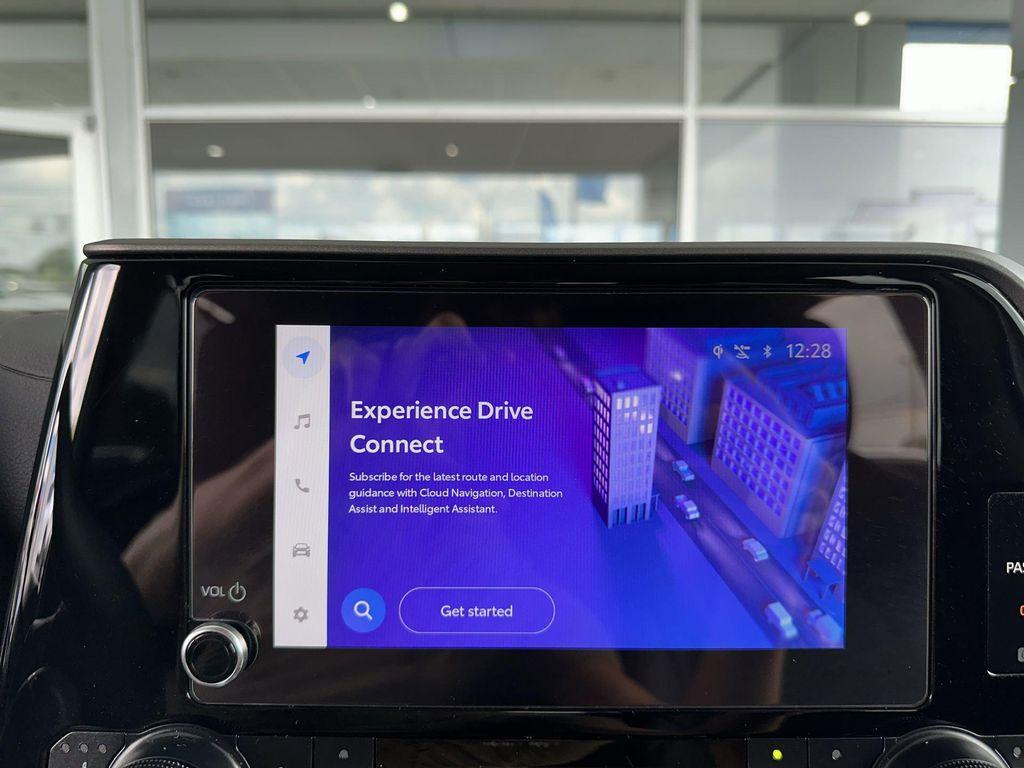 used 2024 Toyota Highlander car, priced at $37,968