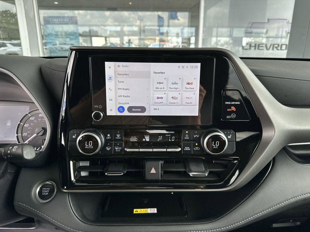 used 2024 Toyota Highlander car, priced at $37,968