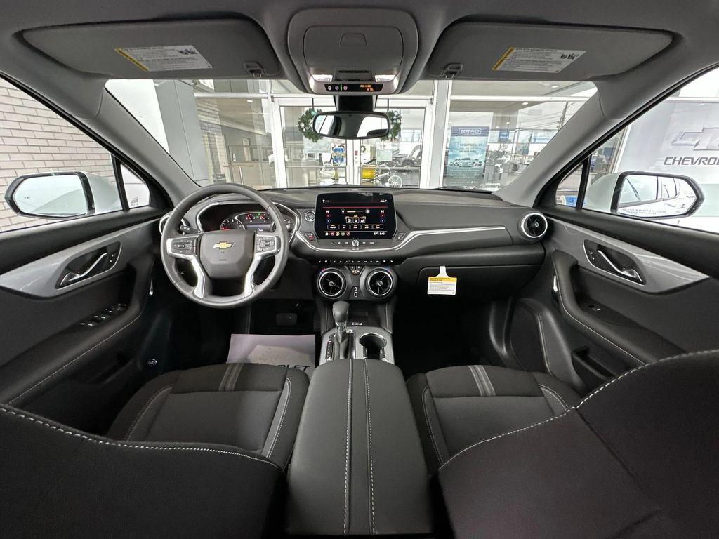 new 2026 Chevrolet Blazer car, priced at $34,622