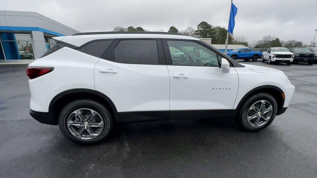 new 2026 Chevrolet Blazer car, priced at $34,622