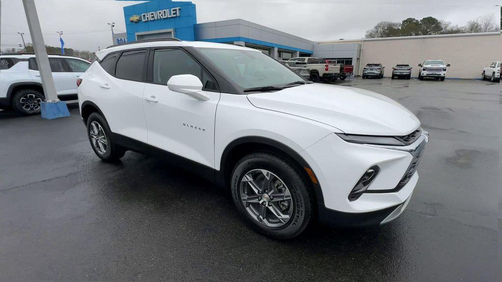 new 2026 Chevrolet Blazer car, priced at $34,622