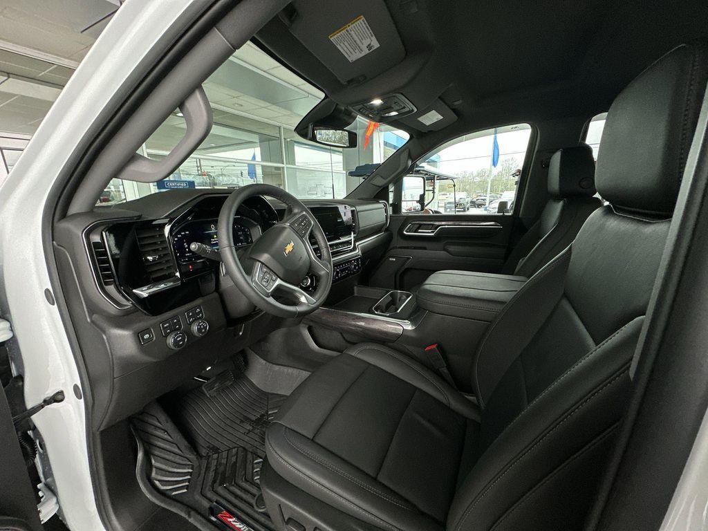 used 2025 Chevrolet Silverado 3500 car, priced at $73,895