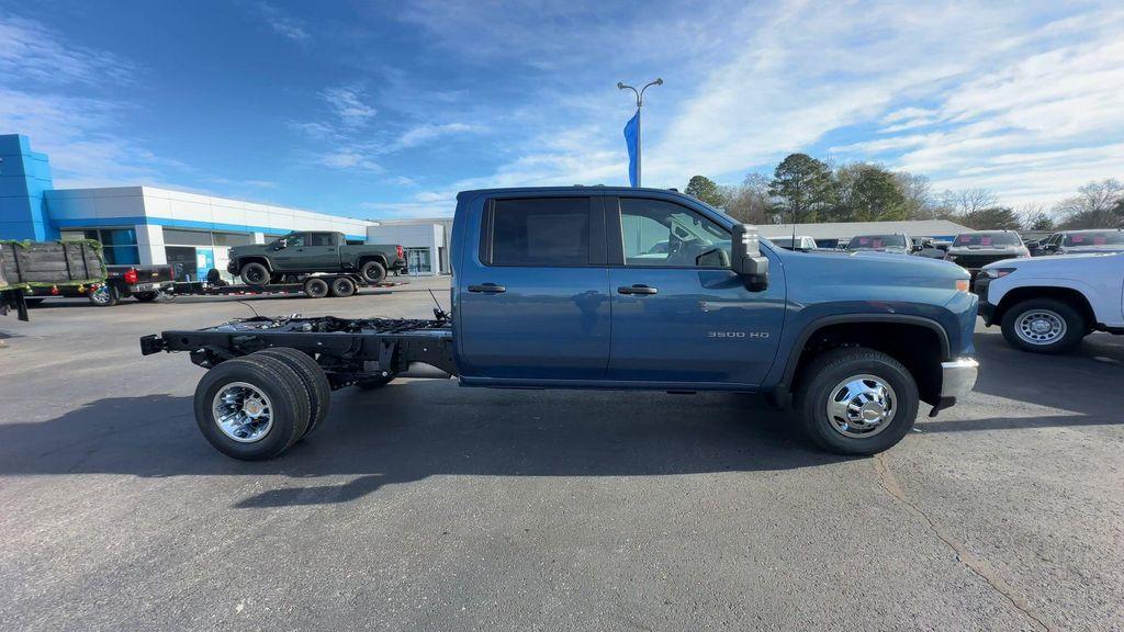new 2026 Chevrolet Silverado 3500 car, priced at $60,814