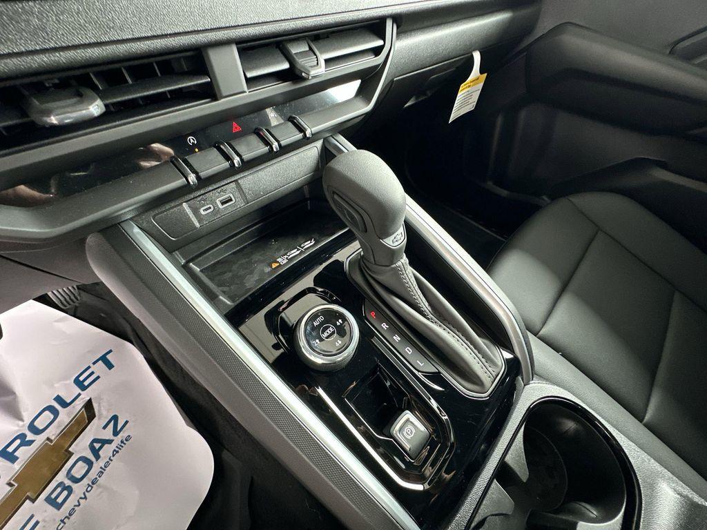 new 2025 Chevrolet Colorado car, priced at $42,661