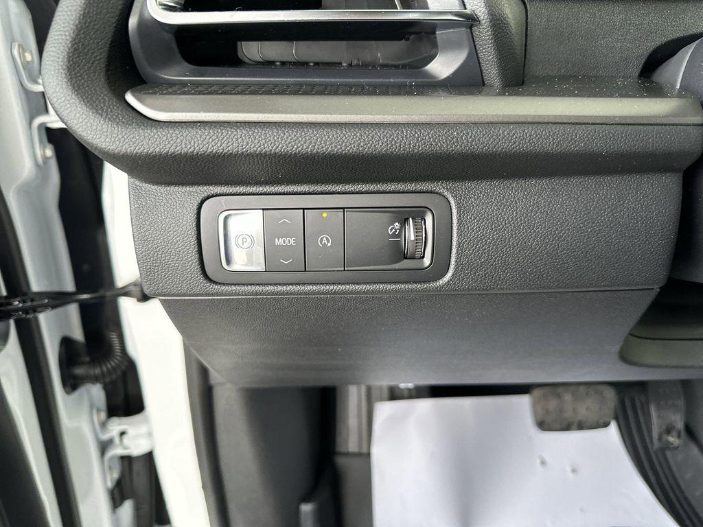 new 2026 Chevrolet Traverse car, priced at $44,196