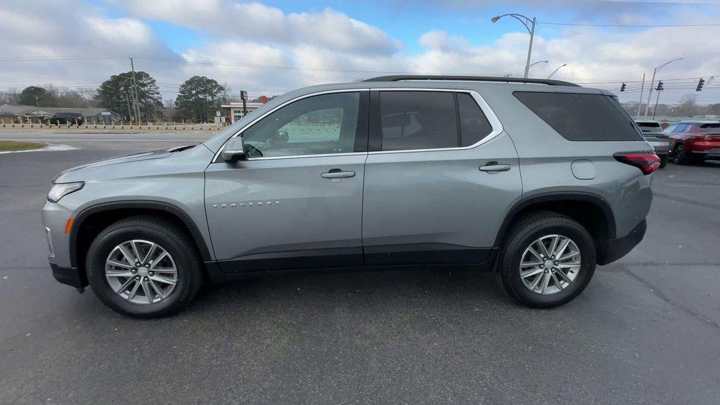 used 2023 Chevrolet Traverse car, priced at $31,570