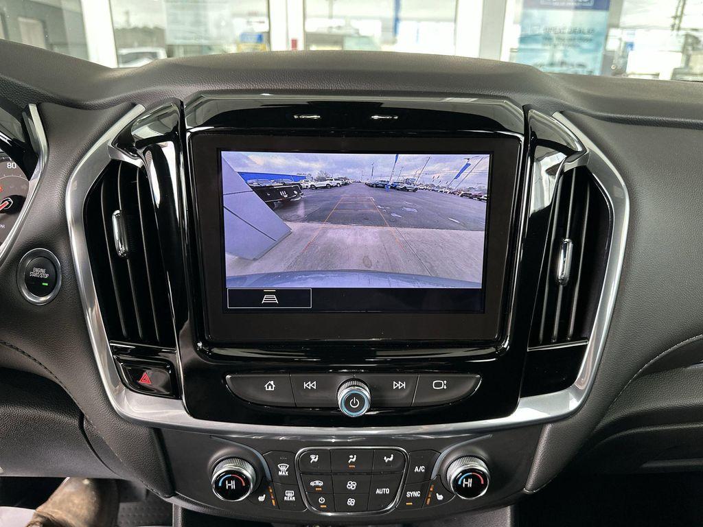 used 2023 Chevrolet Traverse car, priced at $31,570