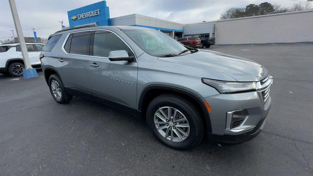 used 2023 Chevrolet Traverse car, priced at $31,570