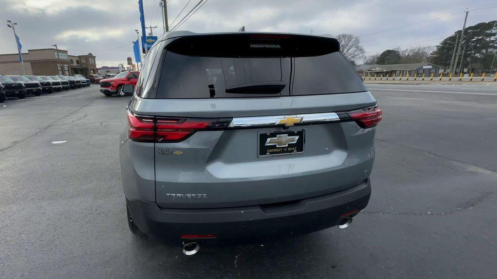 used 2023 Chevrolet Traverse car, priced at $31,570