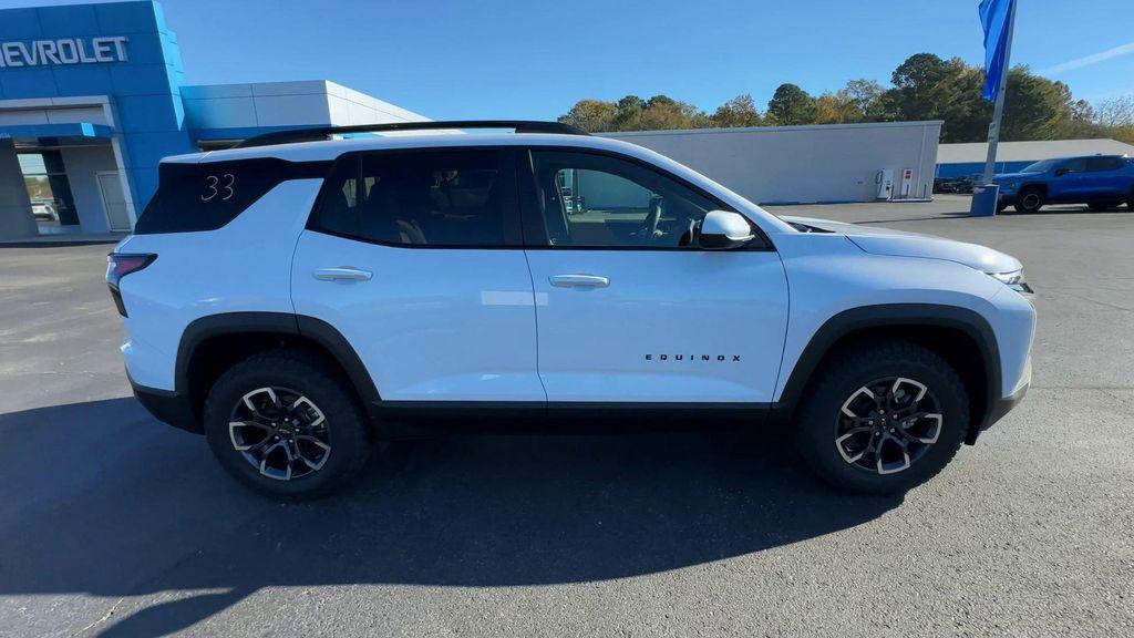 new 2026 Chevrolet Equinox car, priced at $34,380