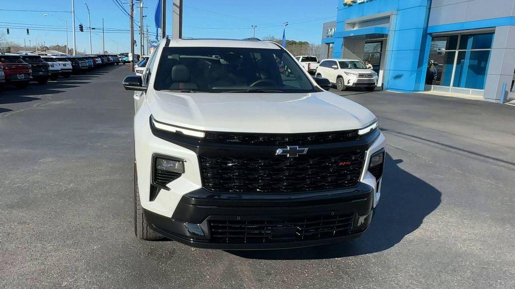 used 2024 Chevrolet Traverse car, priced at $46,650