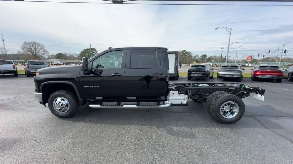 new 2026 Chevrolet Silverado 3500 car, priced at $65,123