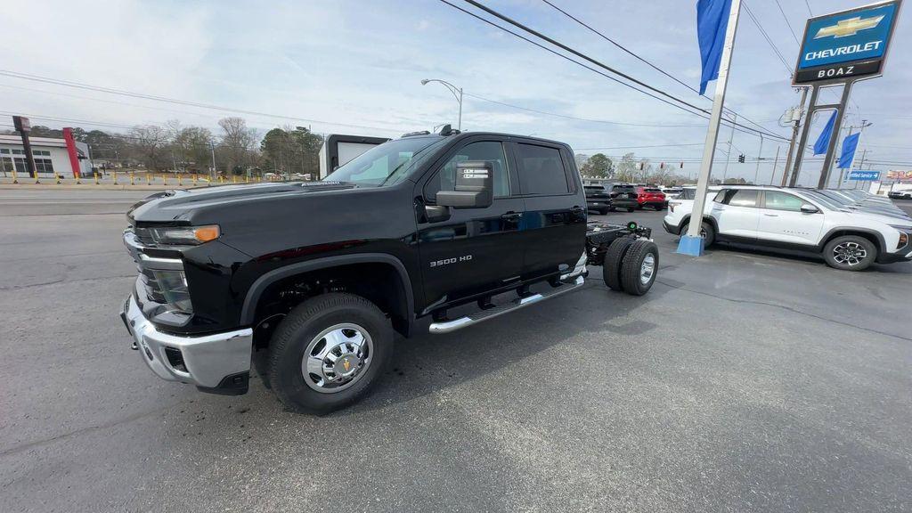 new 2026 Chevrolet Silverado 3500 car, priced at $65,123