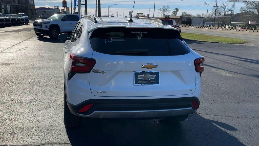 new 2026 Chevrolet Trax car, priced at $25,625