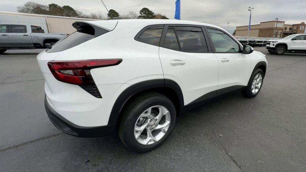 new 2026 Chevrolet Trax car, priced at $22,990