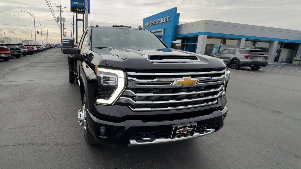 new 2026 Chevrolet Silverado 3500 car, priced at $82,752