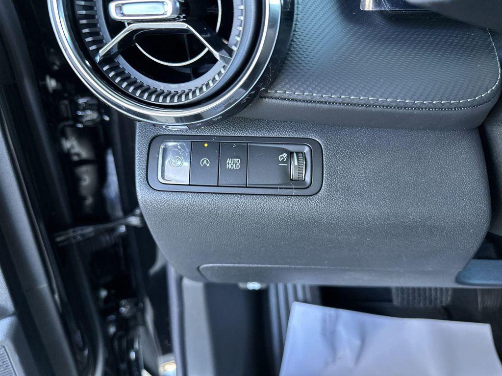 new 2026 Chevrolet Equinox car, priced at $28,672