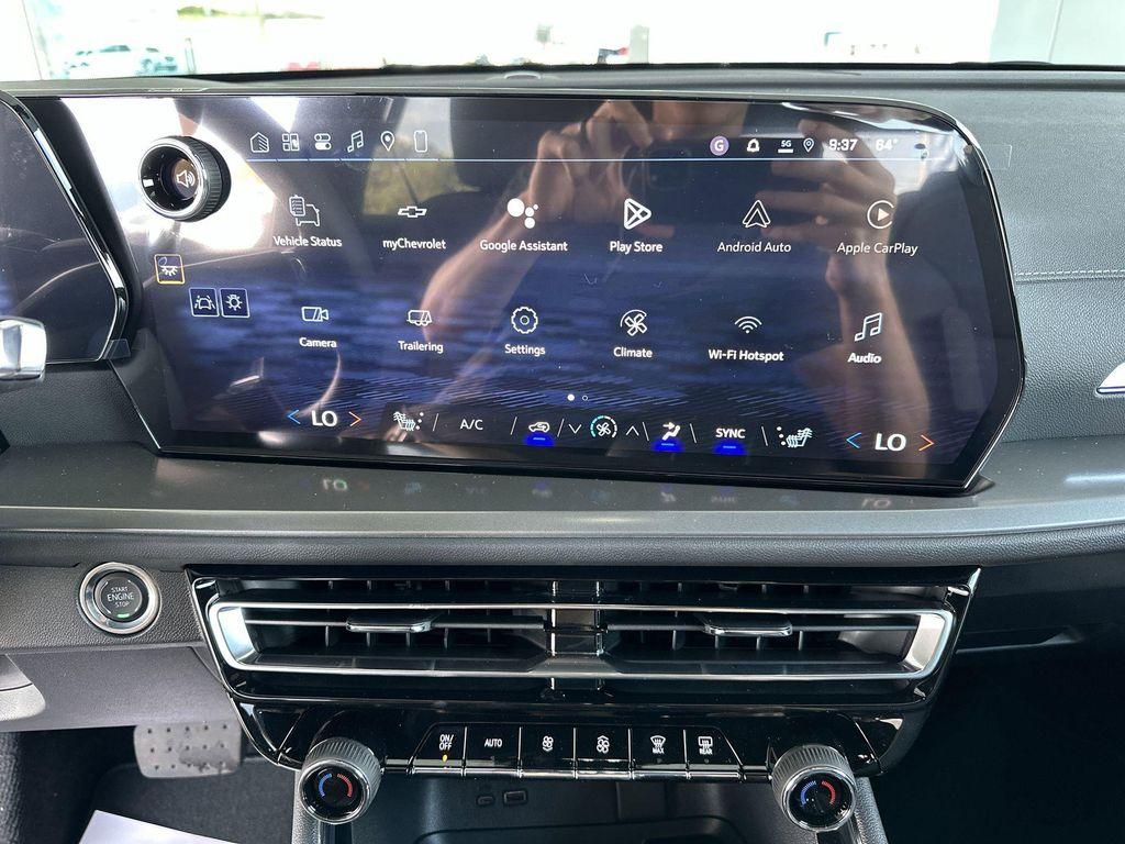 new 2026 Chevrolet Traverse car, priced at $39,596