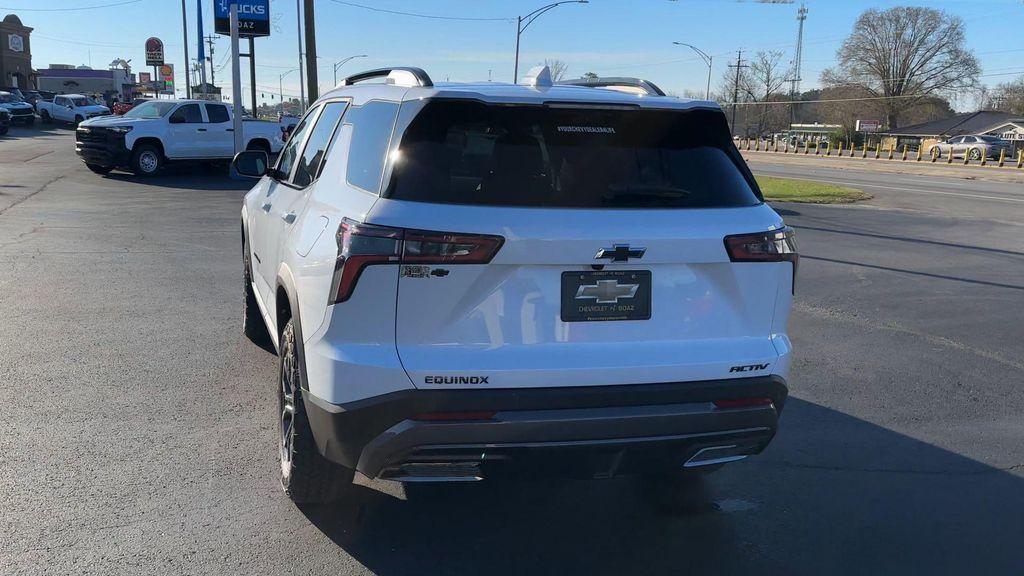 new 2026 Chevrolet Equinox car, priced at $35,733