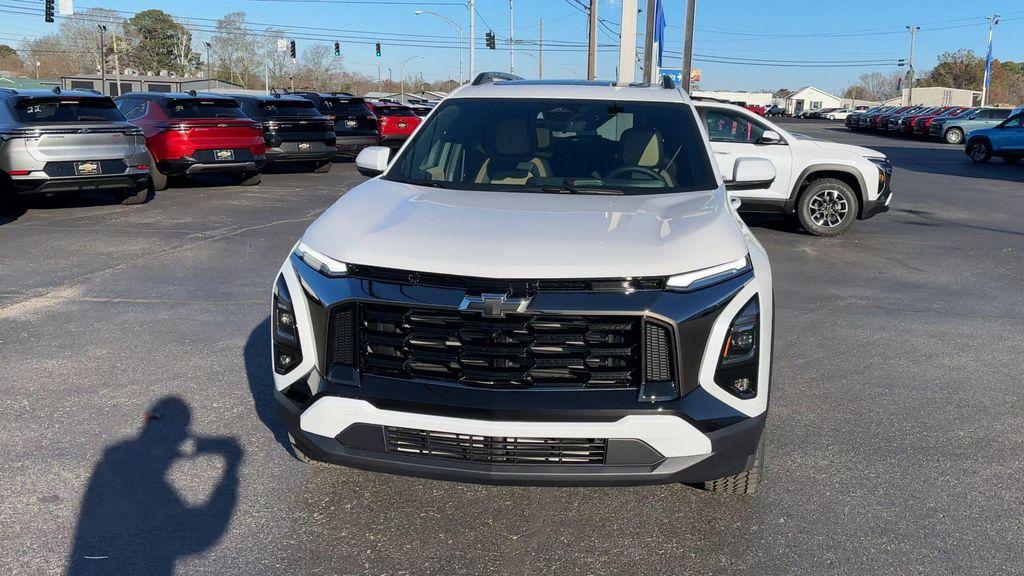 new 2026 Chevrolet Equinox car, priced at $35,733