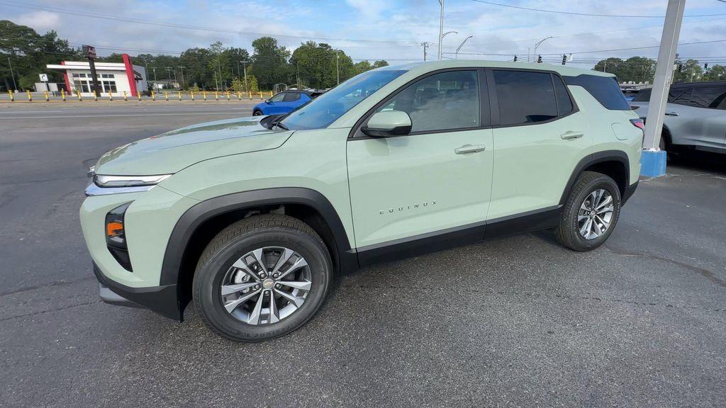new 2026 Chevrolet Equinox car, priced at $26,995