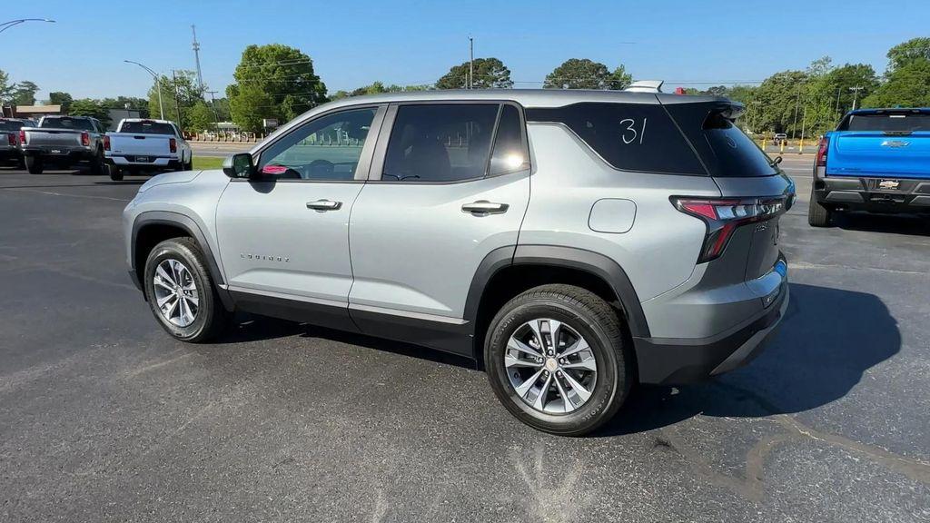 new 2026 Chevrolet Equinox car, priced at $28,672
