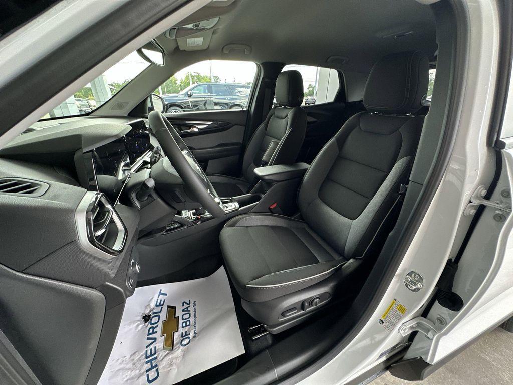 new 2026 Chevrolet TrailBlazer car, priced at $27,245