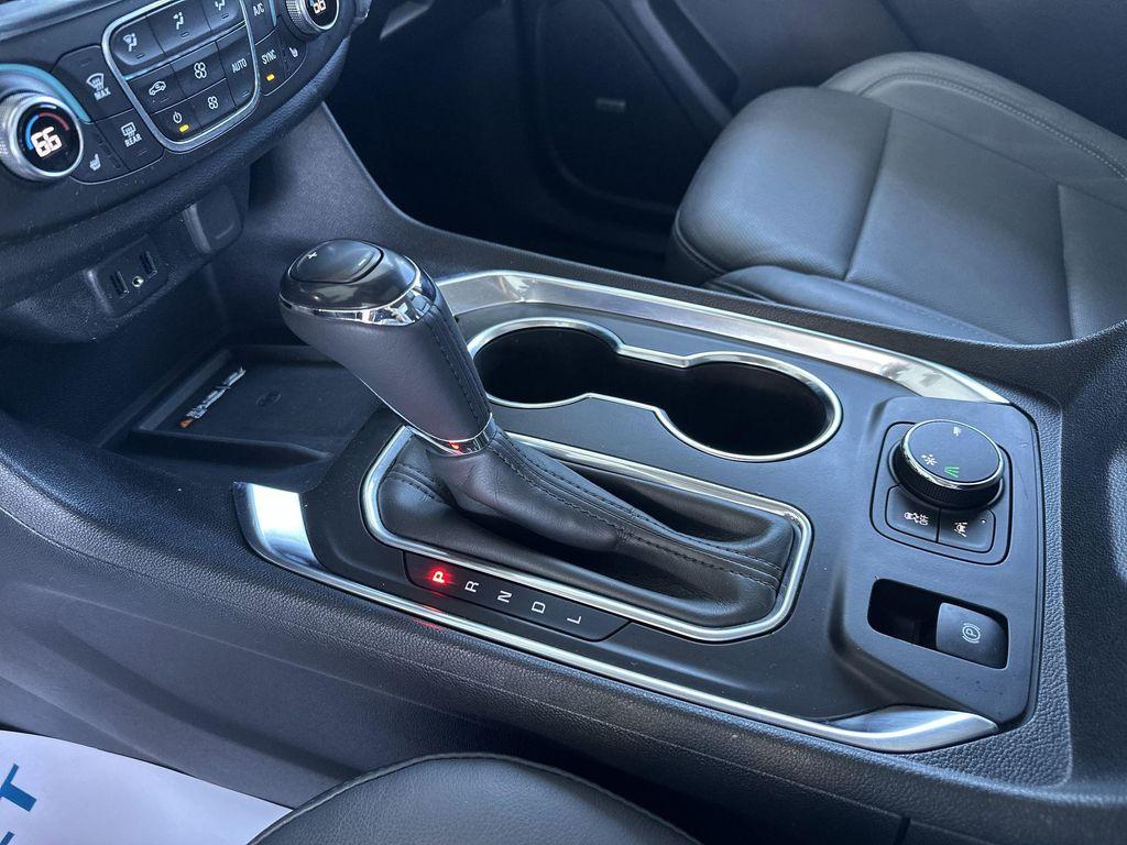 used 2018 Chevrolet Traverse car, priced at $24,450