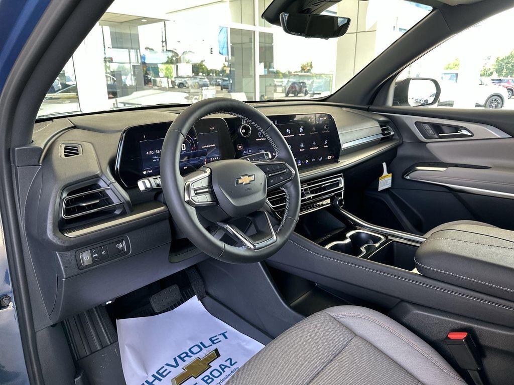 new 2026 Chevrolet Traverse car, priced at $41,103