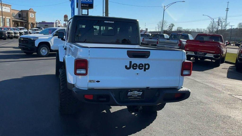 used 2023 Jeep Gladiator car, priced at $33,970